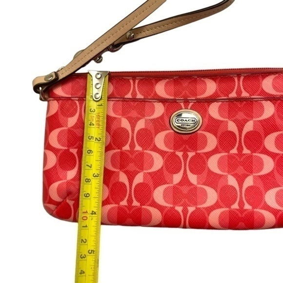 Coach Peyton red wristlet clutch bag